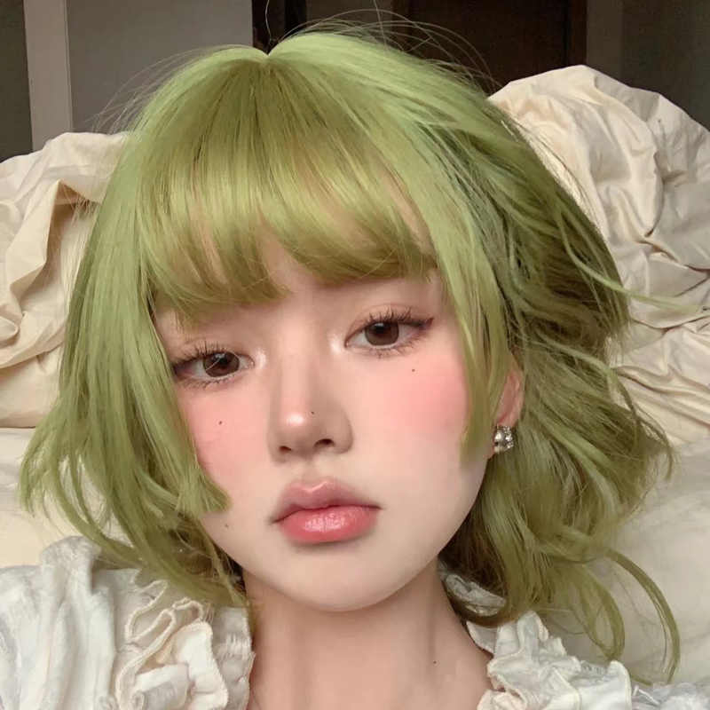 Princess Cut Green Fluffy Wig - Image 4