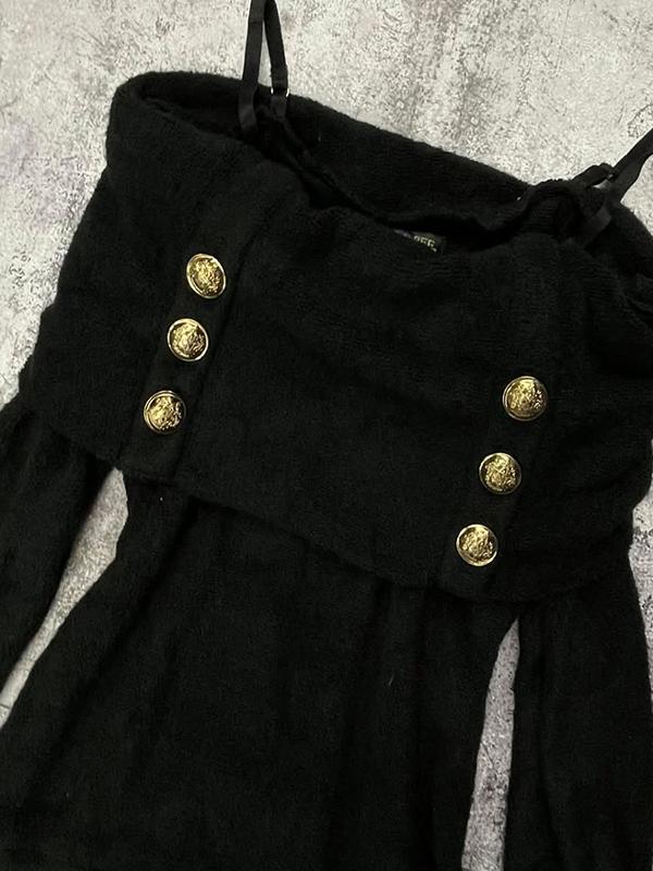 retro black off-shoulder sweater - Image 3
