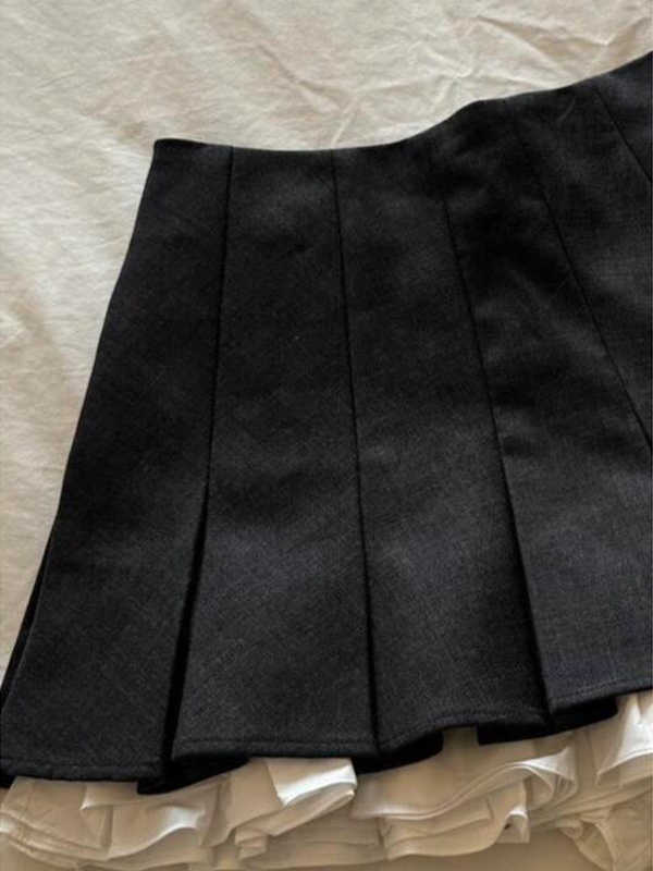 Retro Black Splicing Pleated Skirt - Image 4