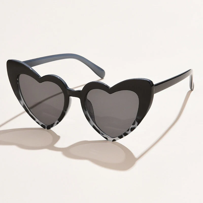 Retro Cat Eye Heart Shape Sunglasses - Image 18