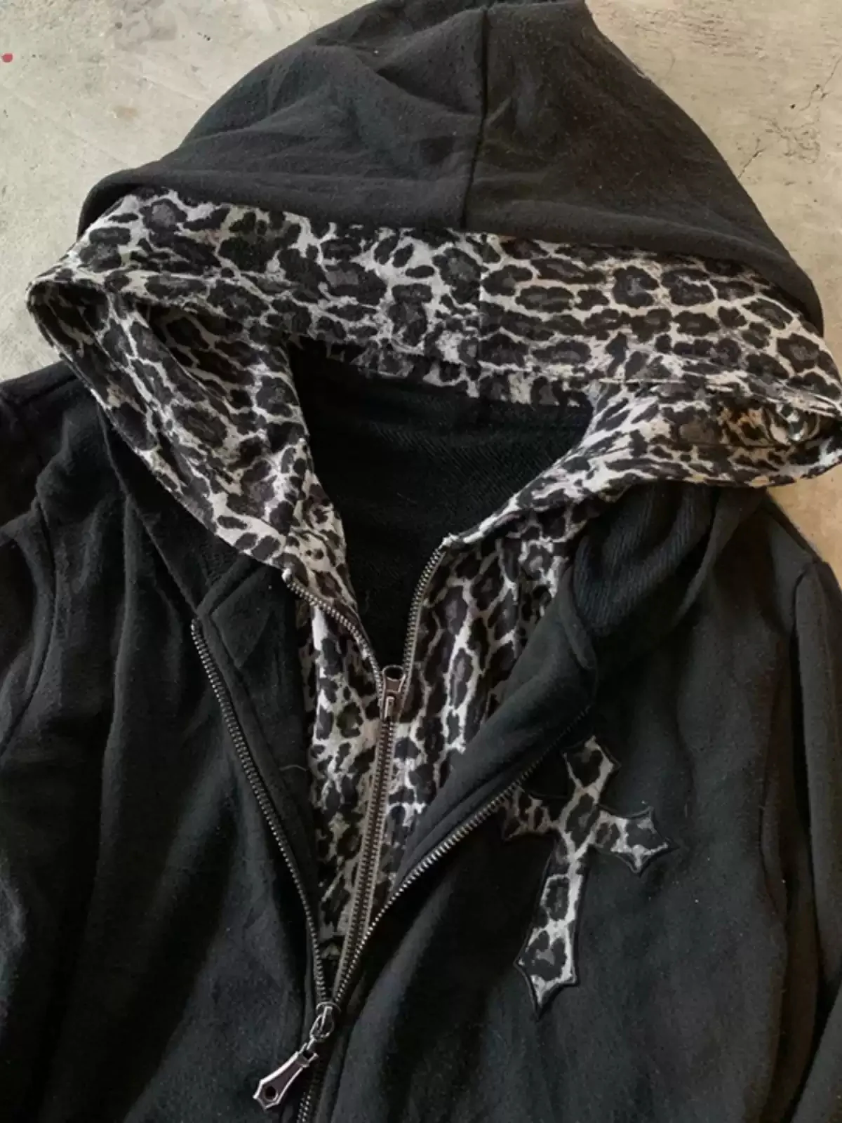 retro fake two-piece hooded leopard sweatshirt jacket - Image 4