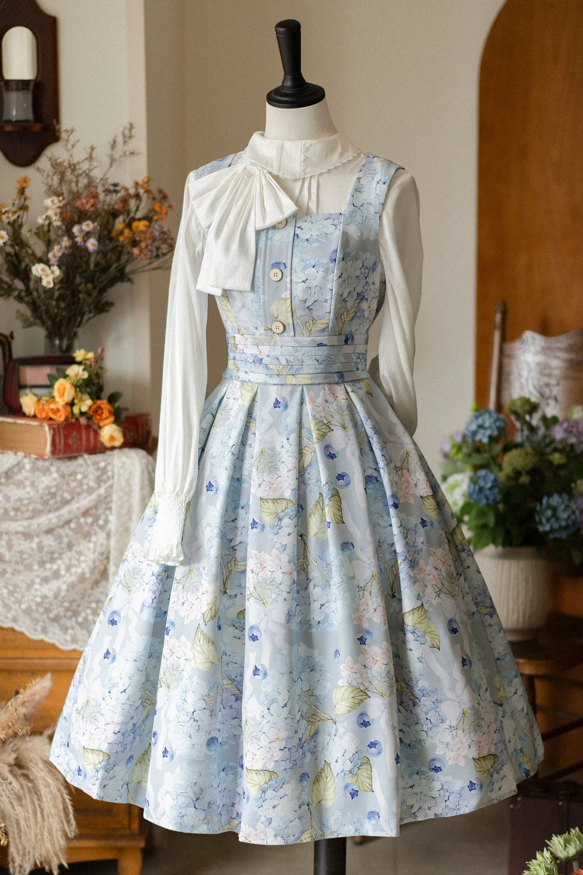 Floral Retro Sleeveless Dress + Shirt - Image 12