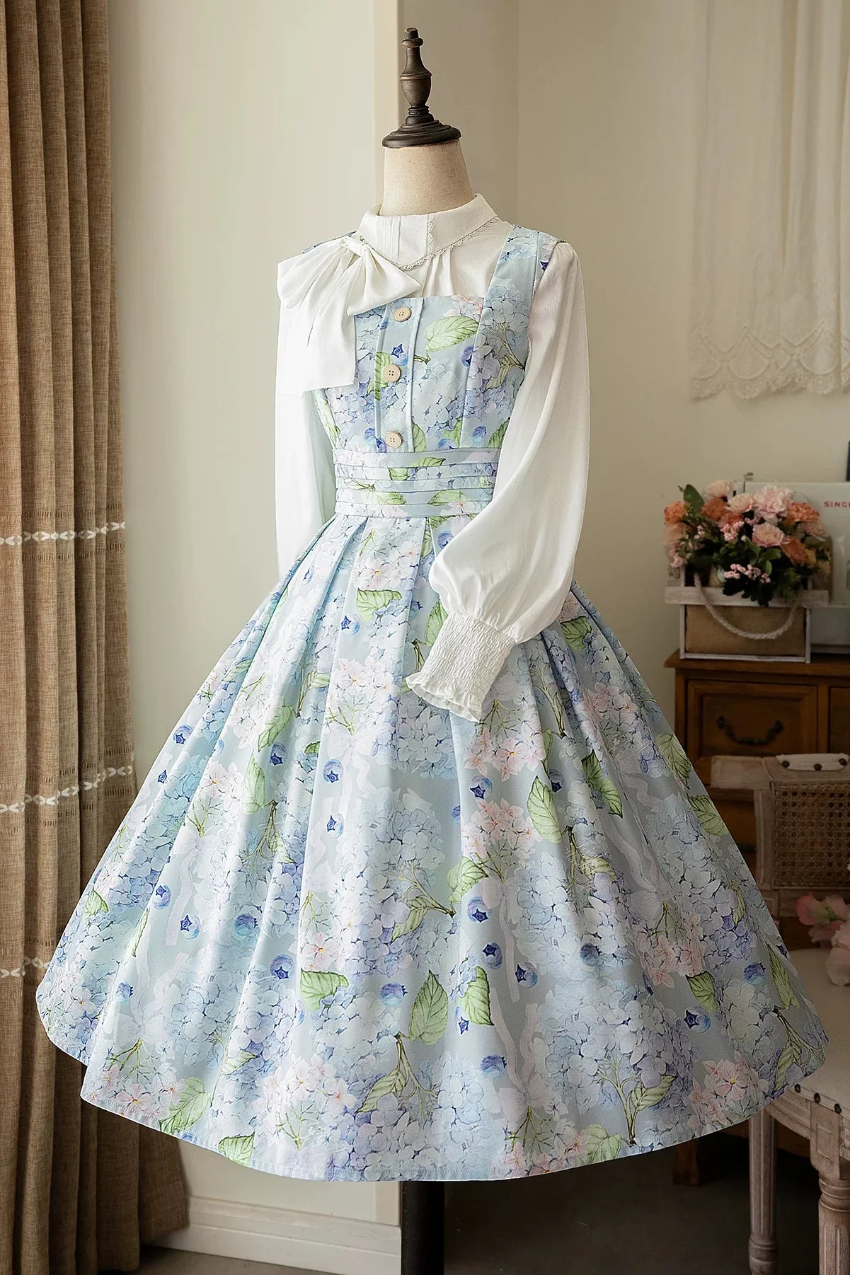 Floral Retro Sleeveless Dress + Shirt - Image 20
