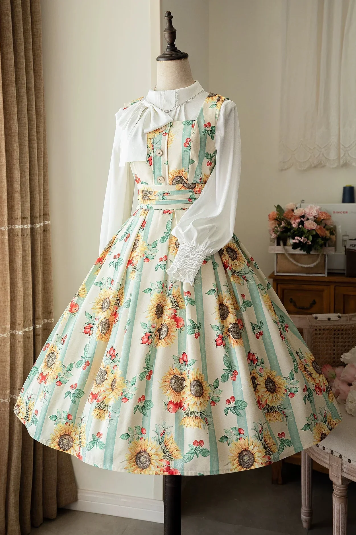 Floral Retro Sleeveless Dress + Shirt - Image 21