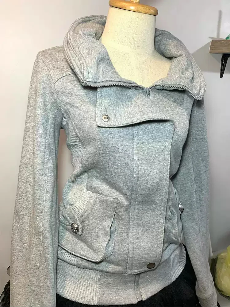 retro gray lapel sweatshirt - Image 2