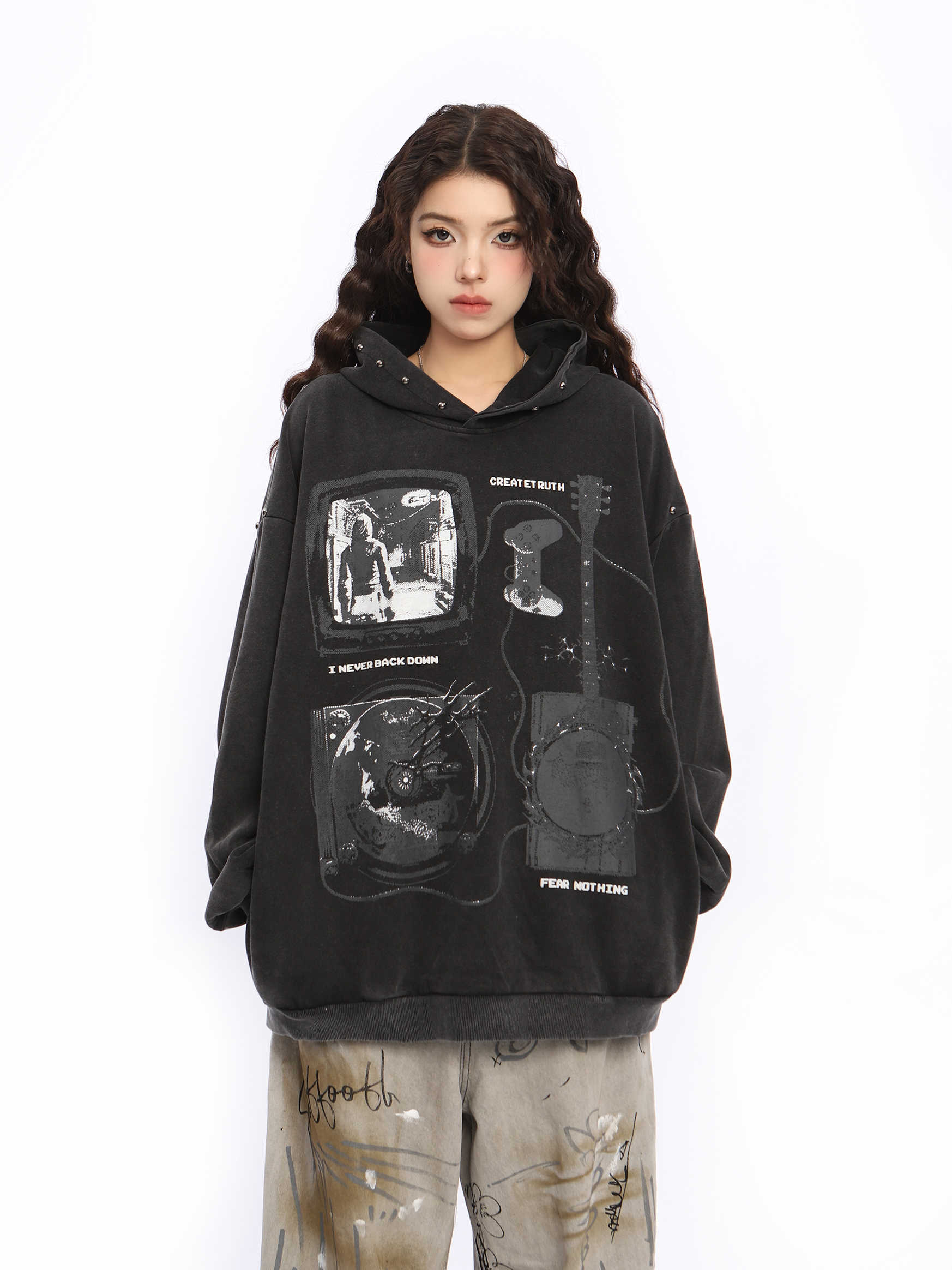 Retro High Street Sweatshirt - Image 2