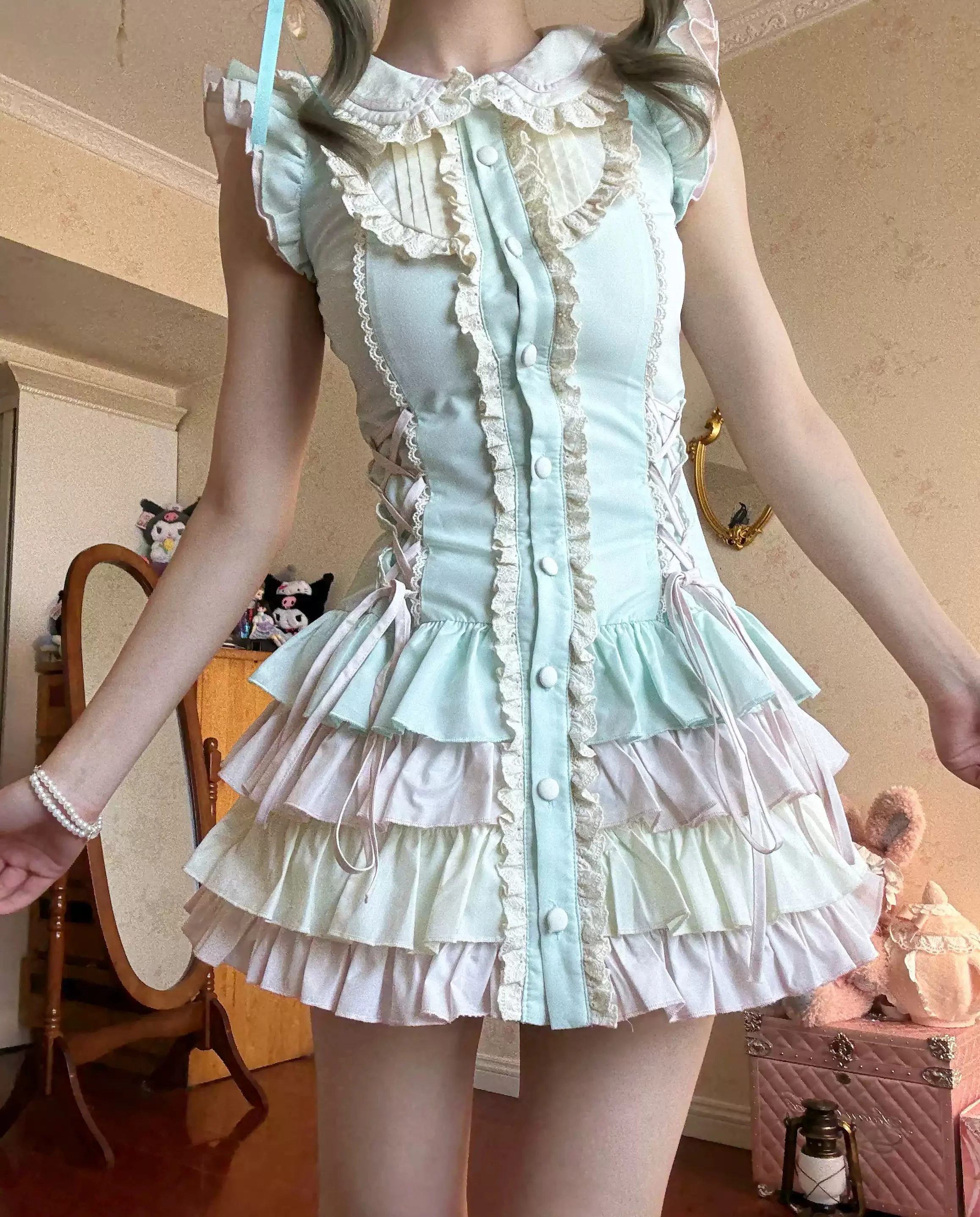 Retro Jasmine Ruffled Dress - Image 3