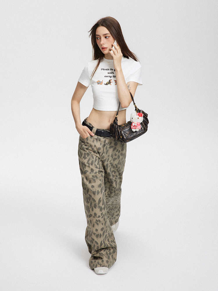 Chic Retro Leopard Wide-Leg Trousers - Image 3
