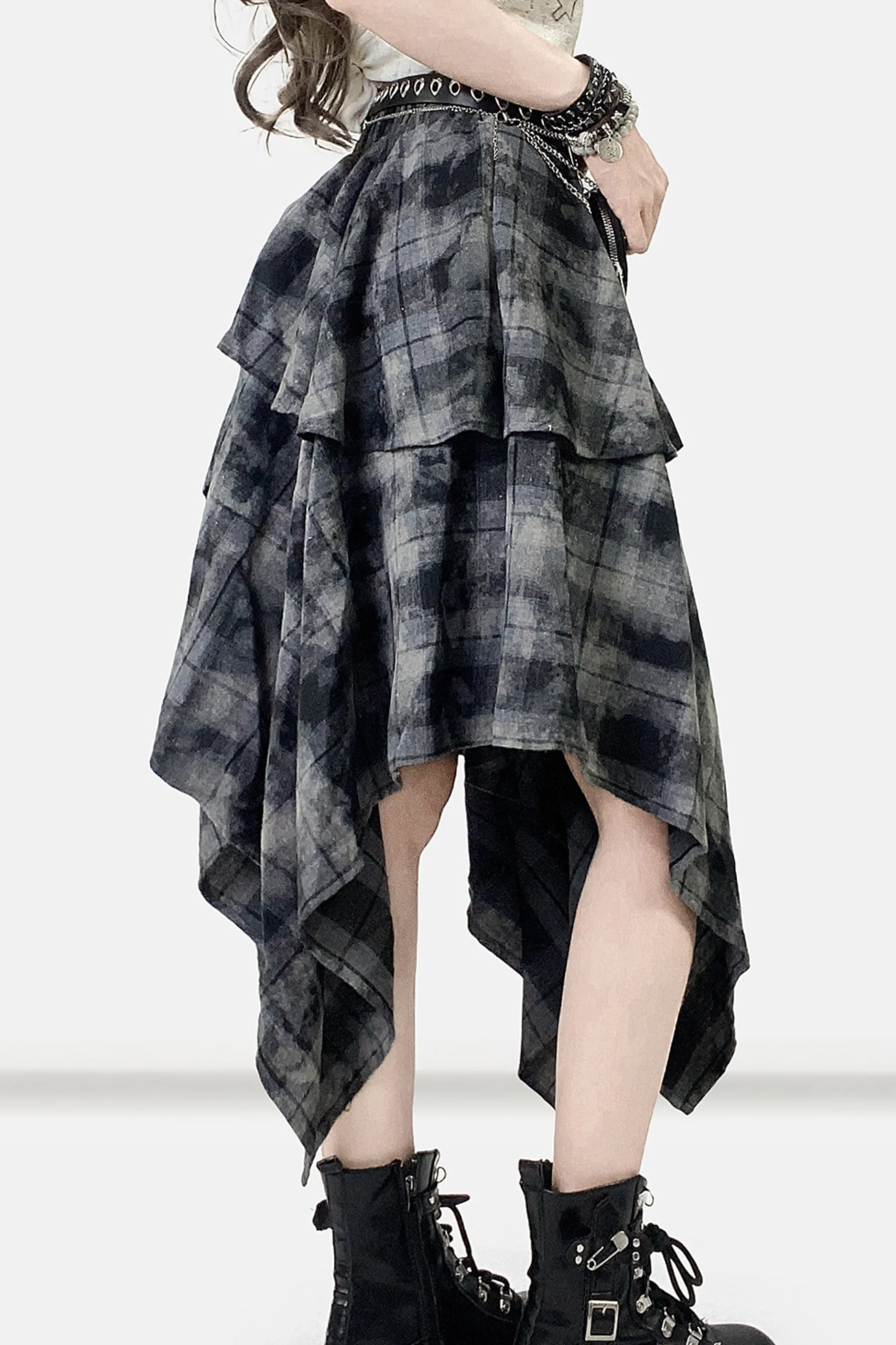 Retro Check Asymmetrical Skirt - Image 2