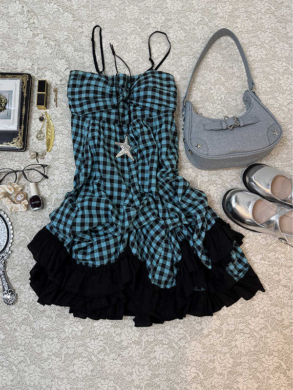 Retro Plaid Suspender Dress - Image 4
