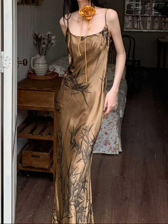 Retro Printed Acetate Backless Dress - Image 5