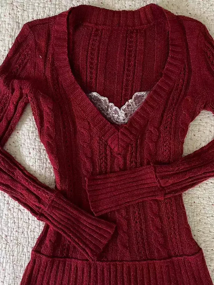 retro red sweater - Image 4