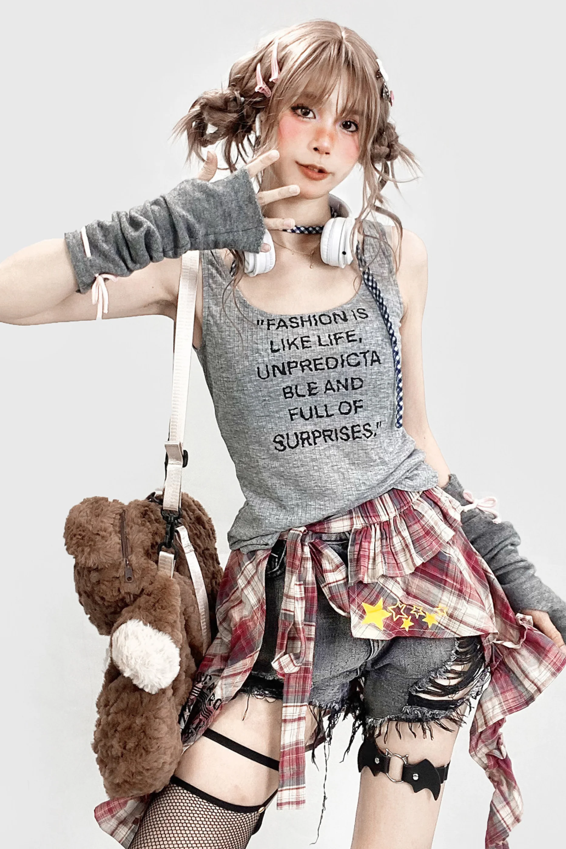 Mode Damaged Ripped Denim Pants - Image 3