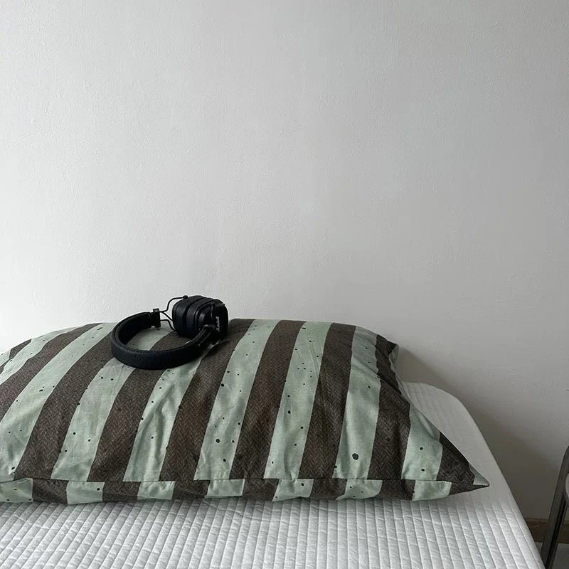 Retro Striped Cotton Pillowcase - Image 10