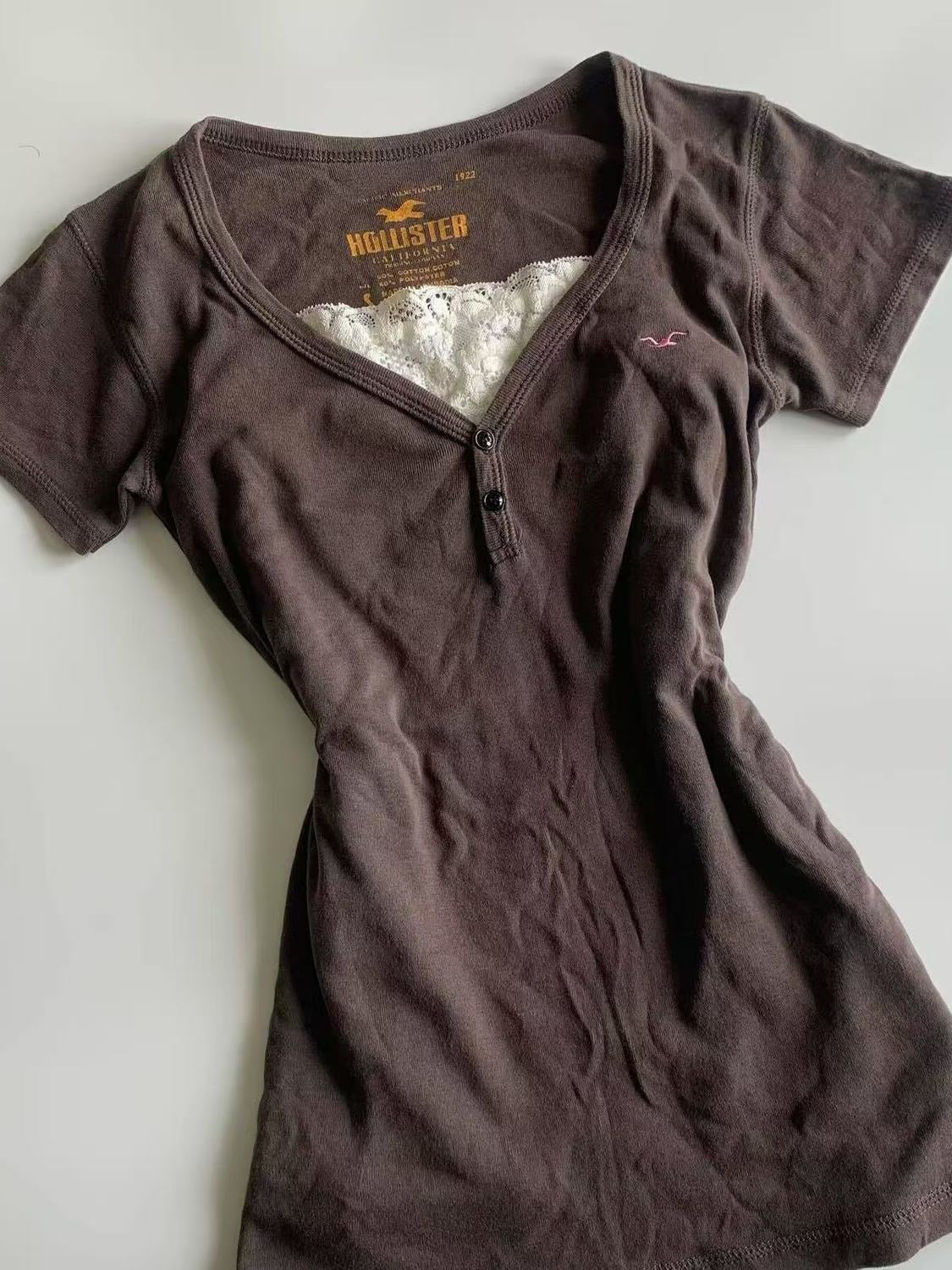 retro V-neck vintage fake two-piece T-shirt - Image 2