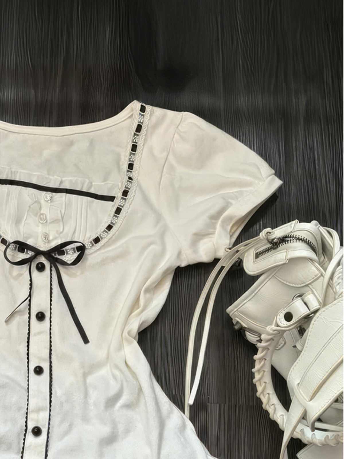 Retro White Short-sleeved Shirt - Image 5