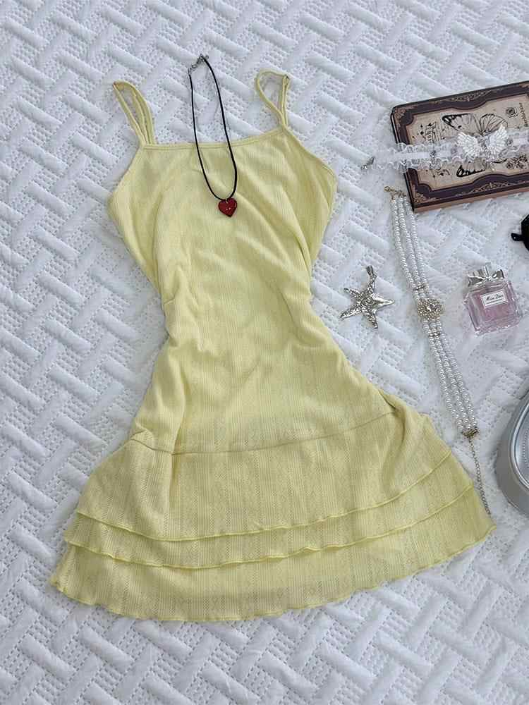 Retro Yellow Suspender Dress - Image 3