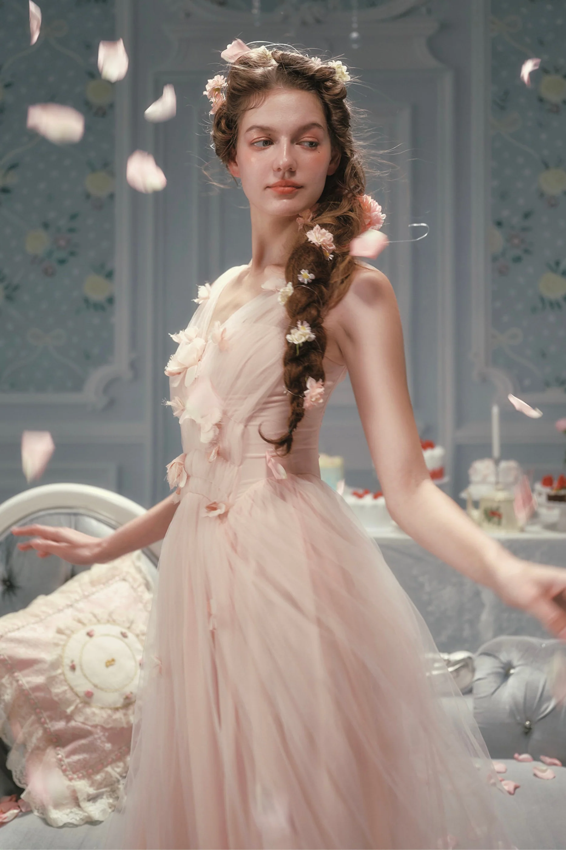 Romantic French Lace Dress - Image 9