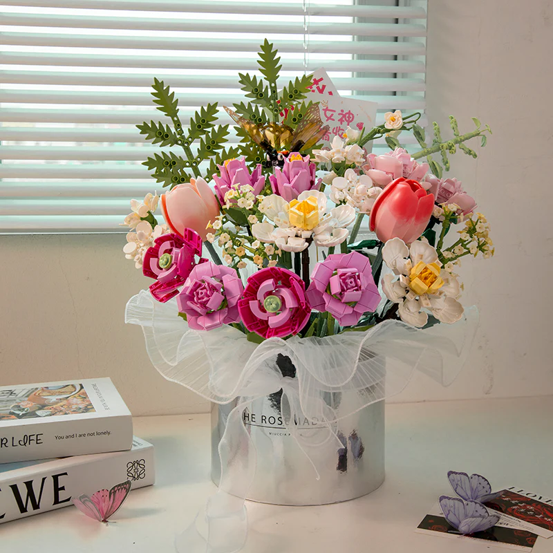 Rose Building Blocks Simulation Bouquet - Image 12
