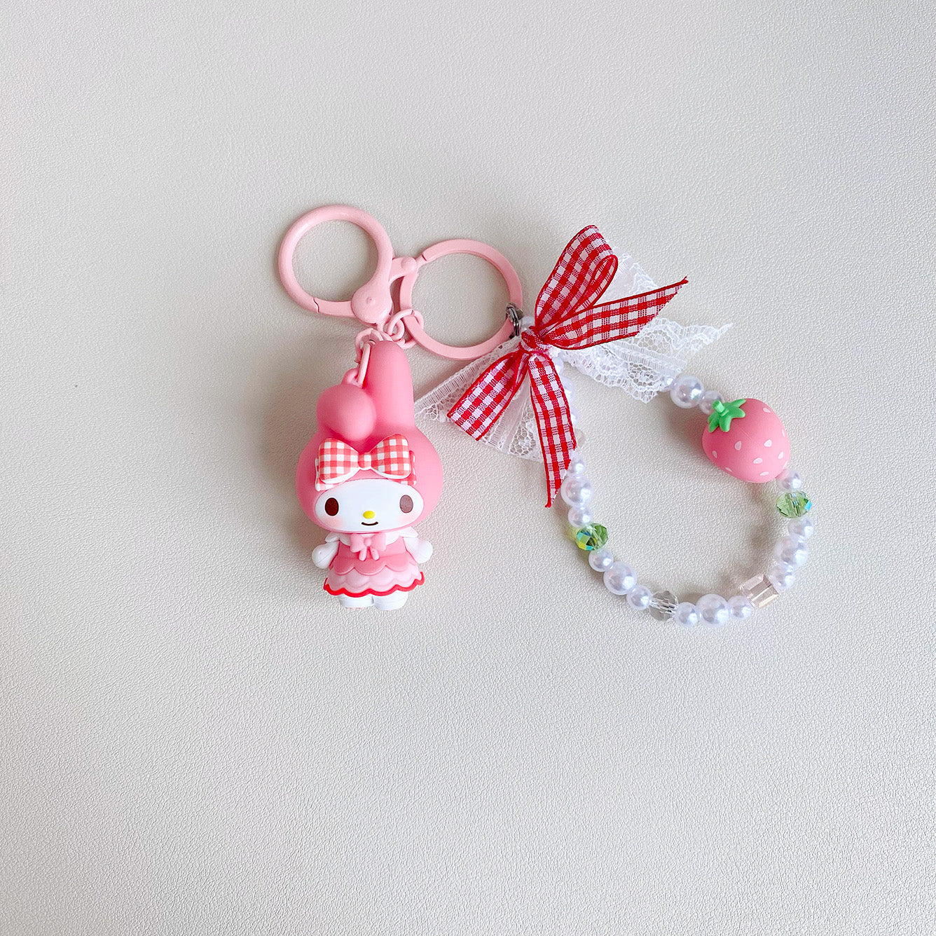 Sanrio plaid strawberry series bracelet buckle - Image 3