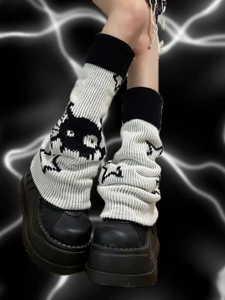 Skull & Star Goth Leg Warmers - Image 3