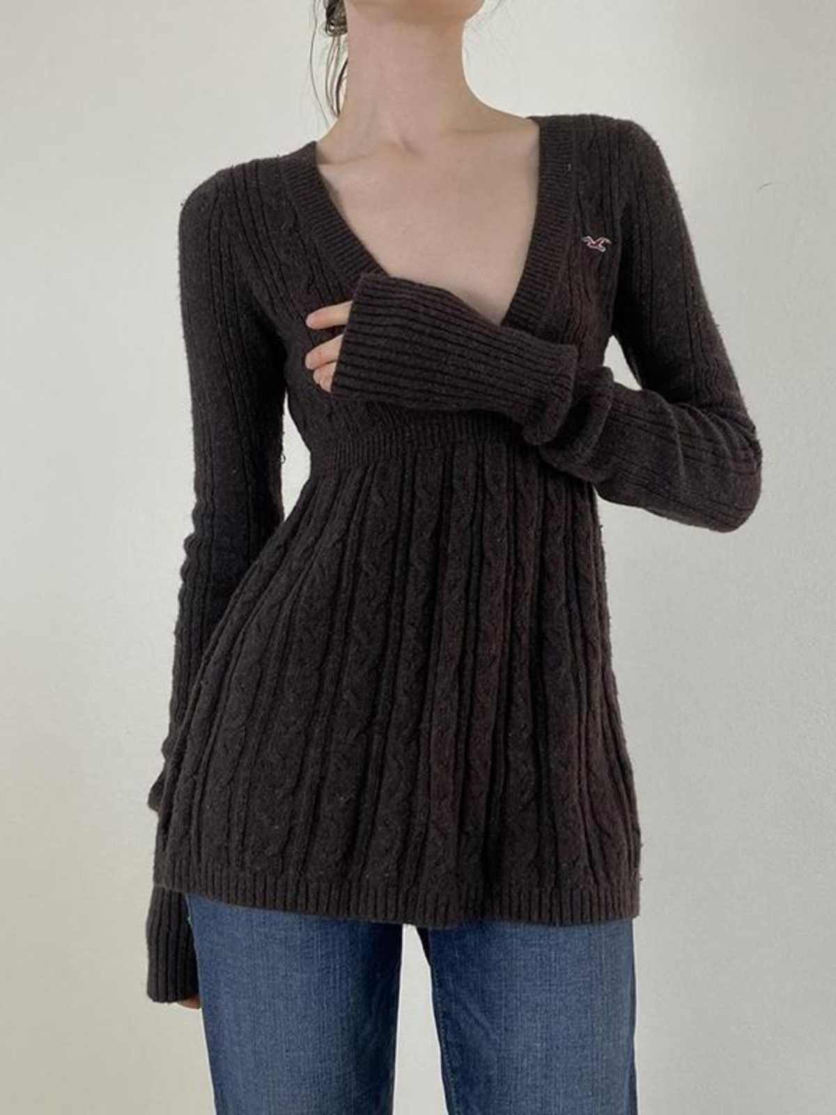 Soft Girl Ancient V-neck Twist Sweater - Image 3