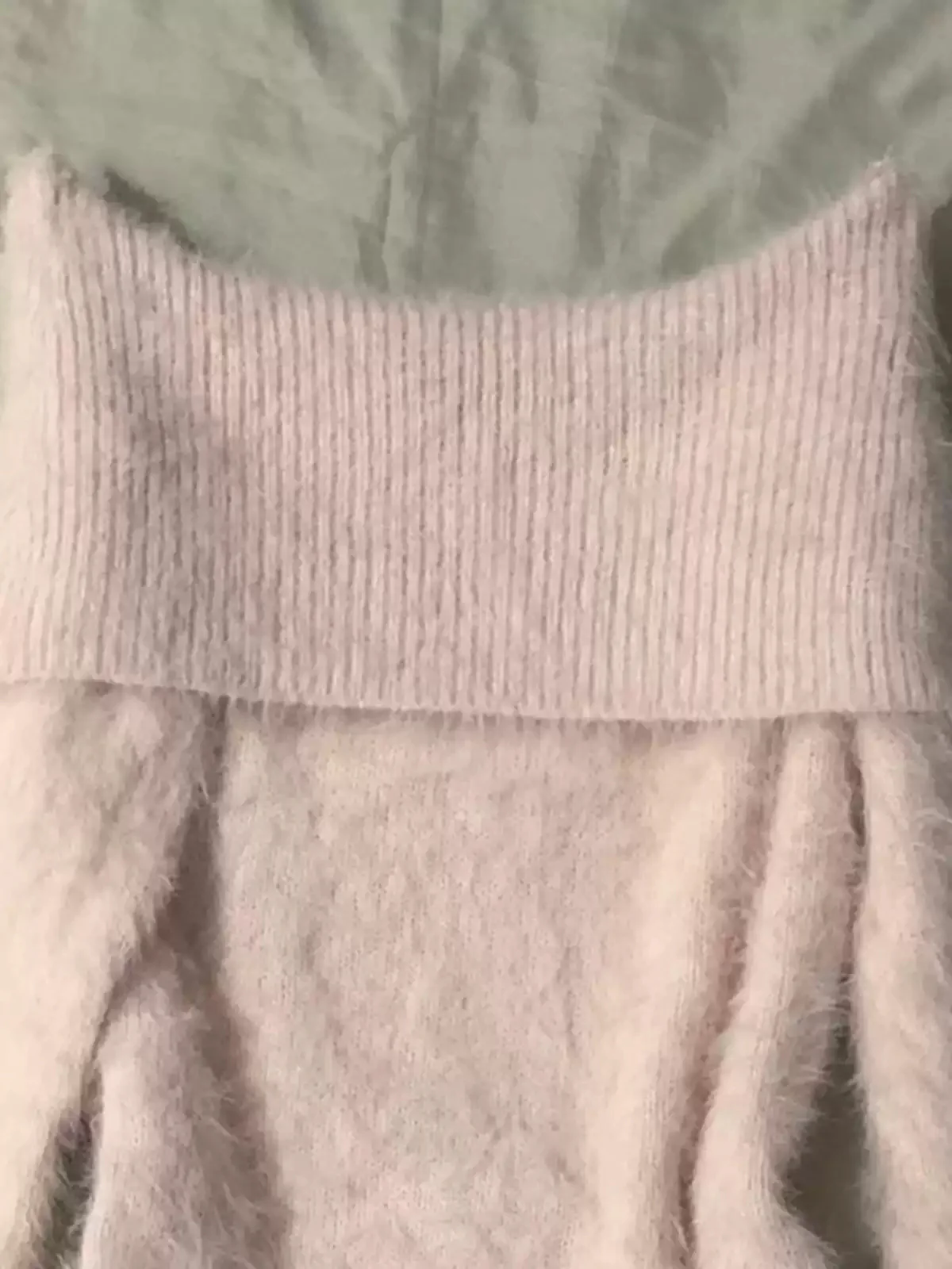 Soft Girl Pink Cuffed Off-shoulder Sweater - Image 2