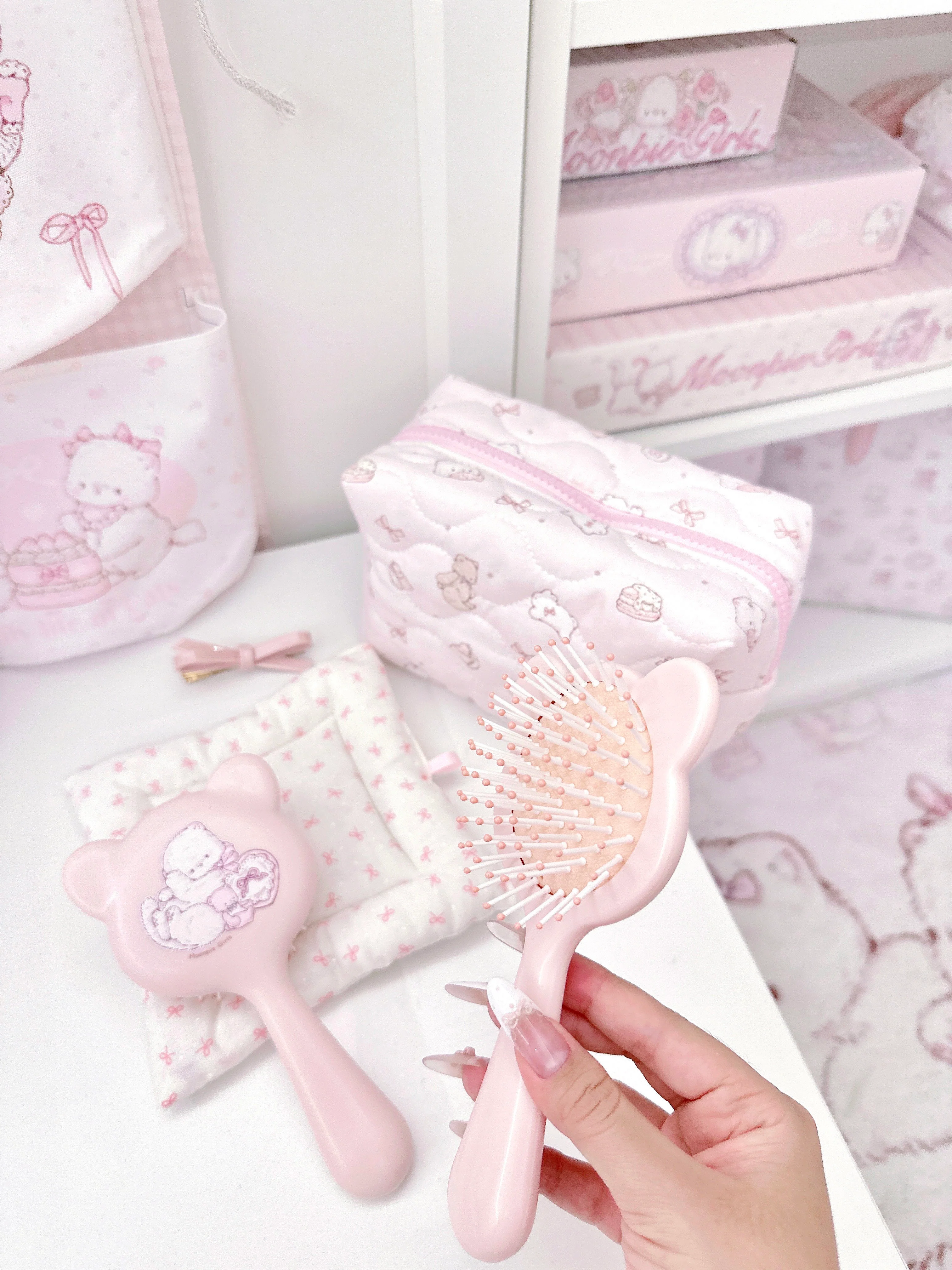 soft girl pink hair styling comb