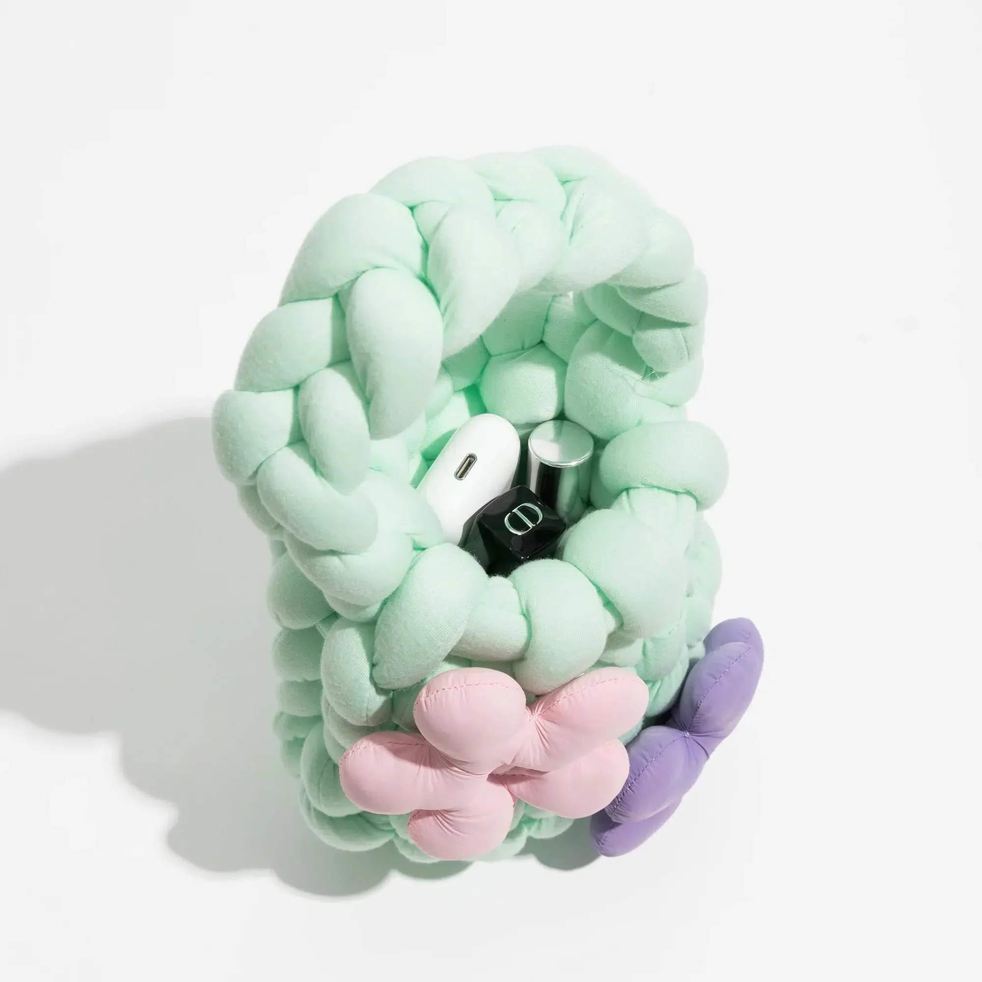 Soft Girl Super Bulky Yarn Handbag - Image 3