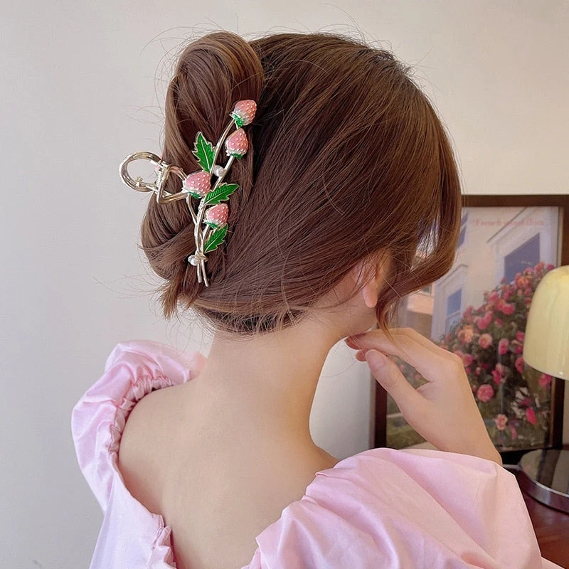 Strawberry Vine Hair Claw Clip - Image 2