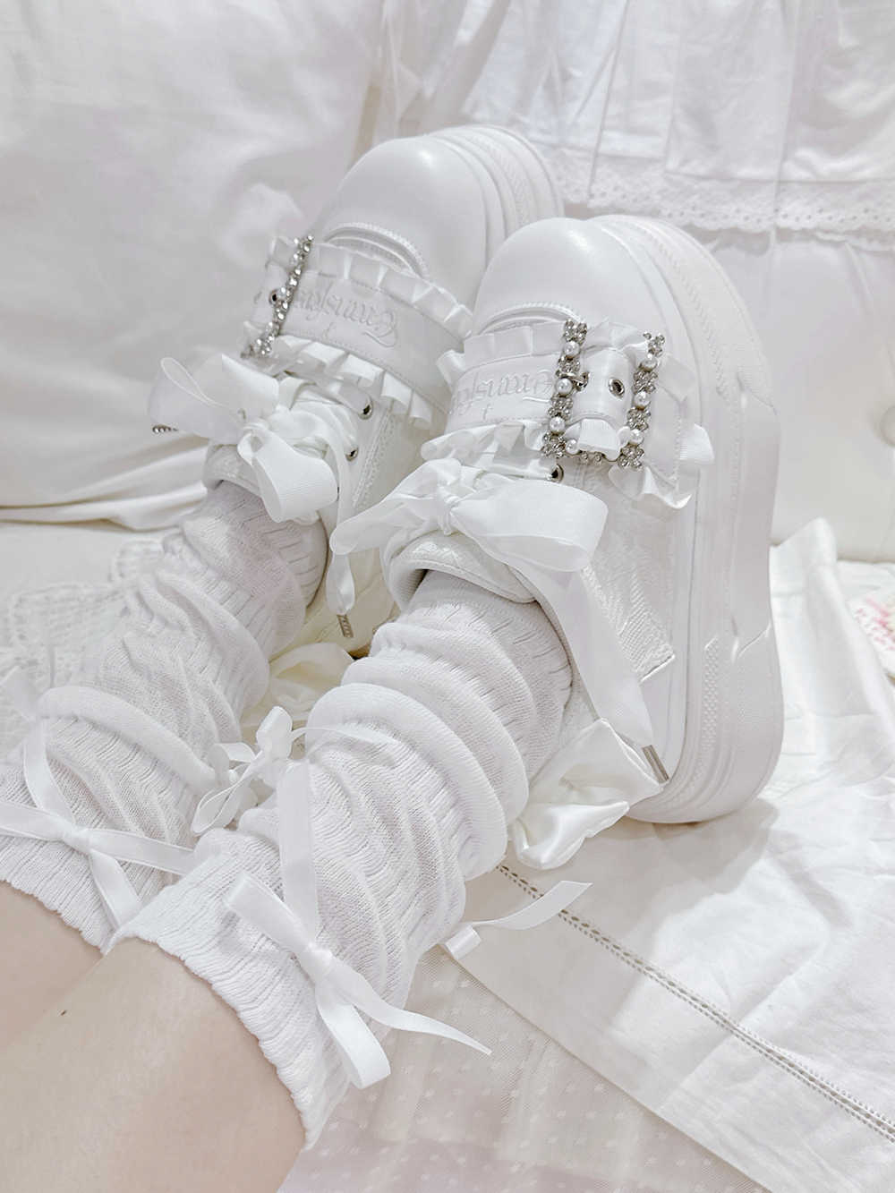 Sweet Bandage Landmine Shoes - Image 3