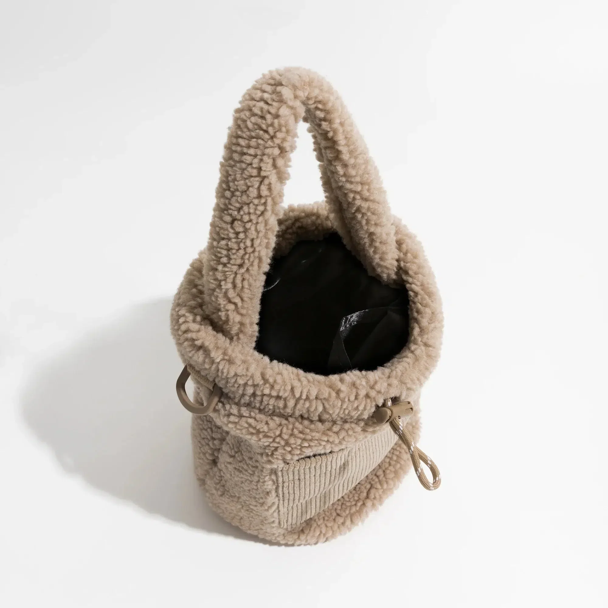 Teddy Pocket Bucket Bag - Image 3