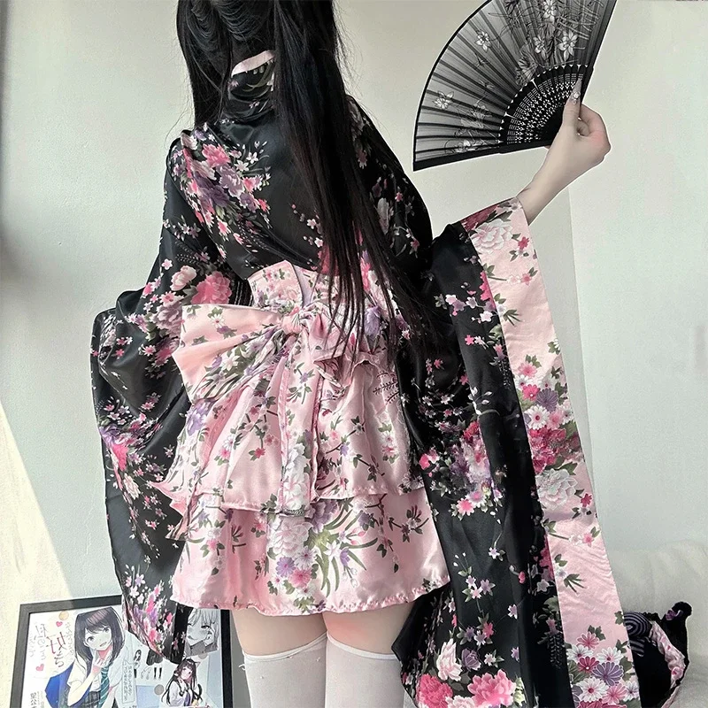 Traditional Japanese Pink & Black Kimono Dress - Image 9