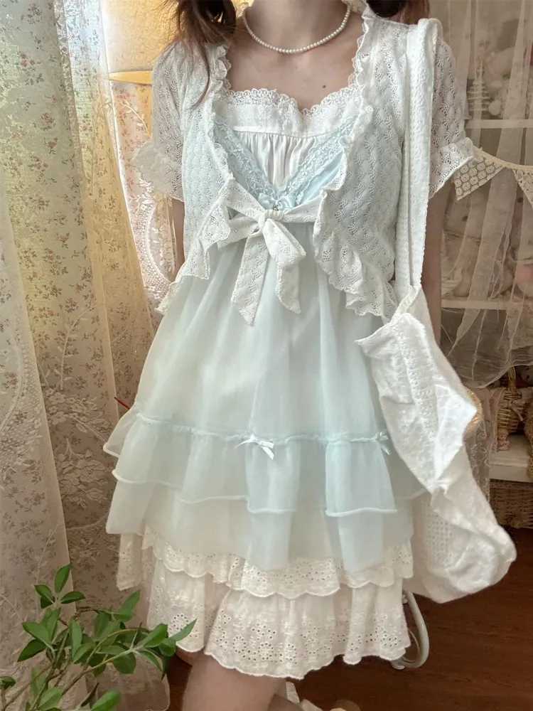 Vintage Baby Blue Skirt Three-piece Suit - Image 4