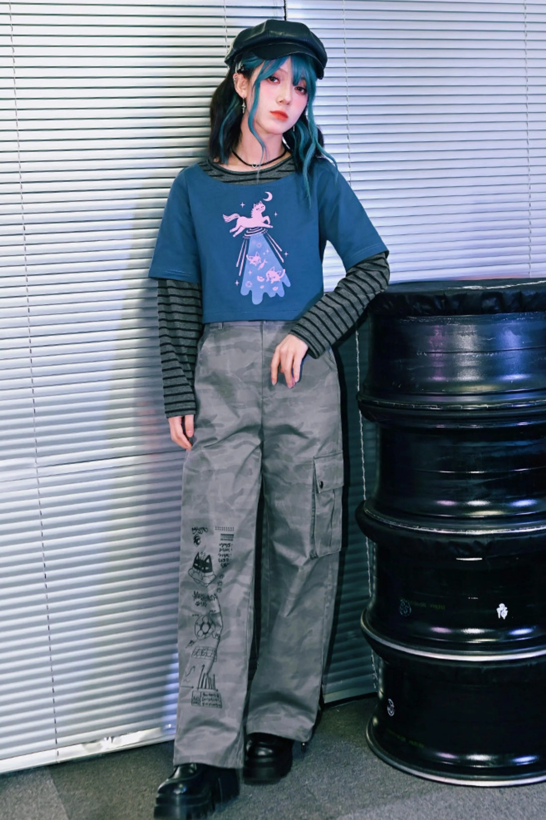 Edgy Cat Wide Leg Pants - Image 14
