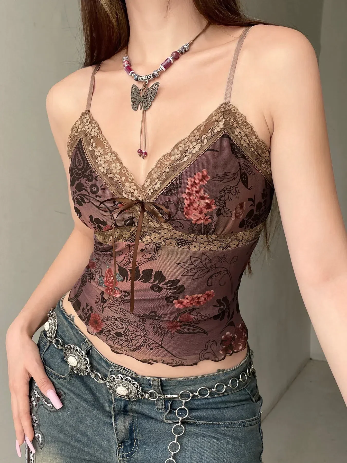 Vintage Floral Lace Trim Top - Image 3
