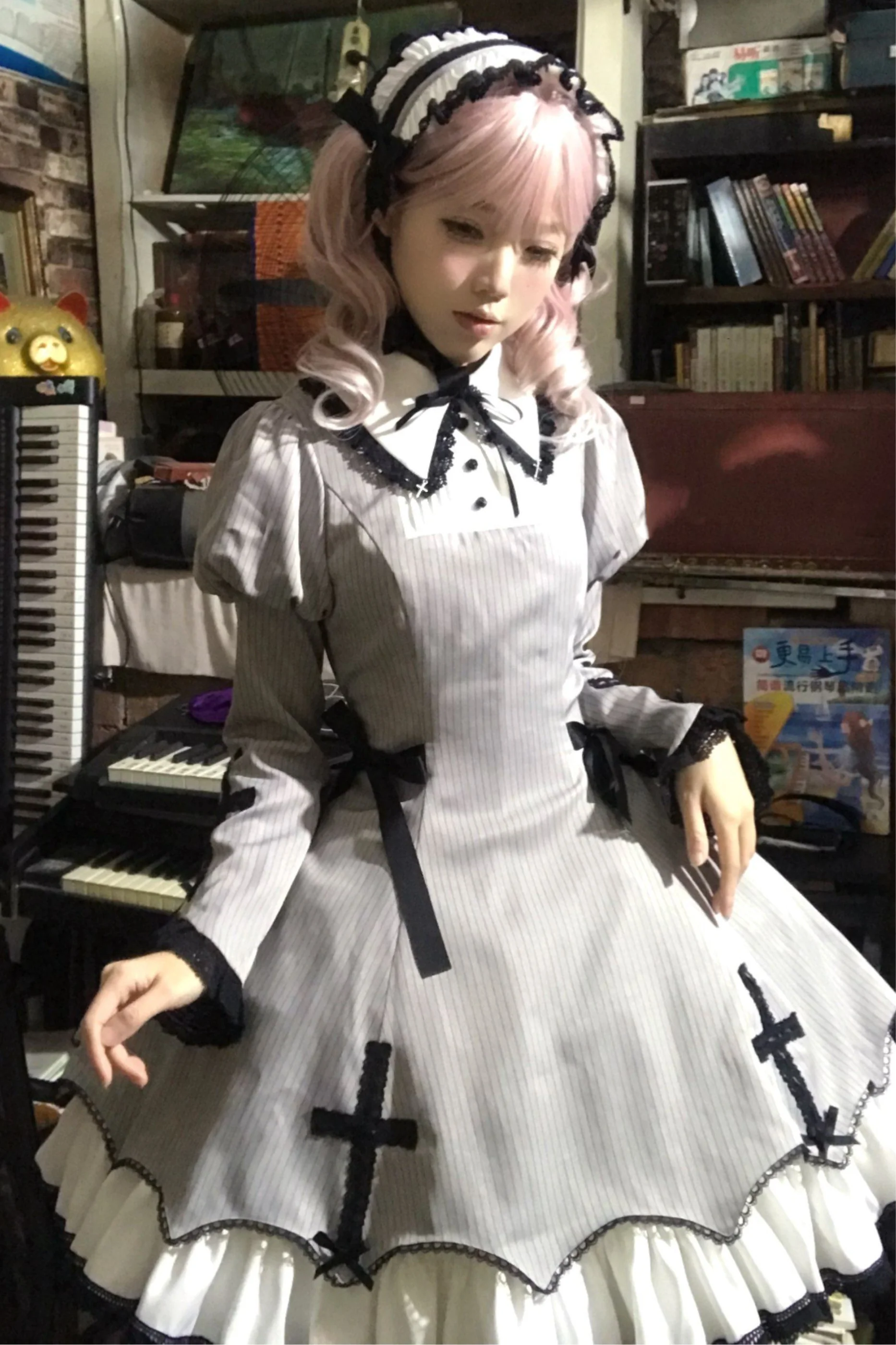 [Reservation deadline February 26th] Retro Gothic Lolita Dress + Hairband - Image 29
