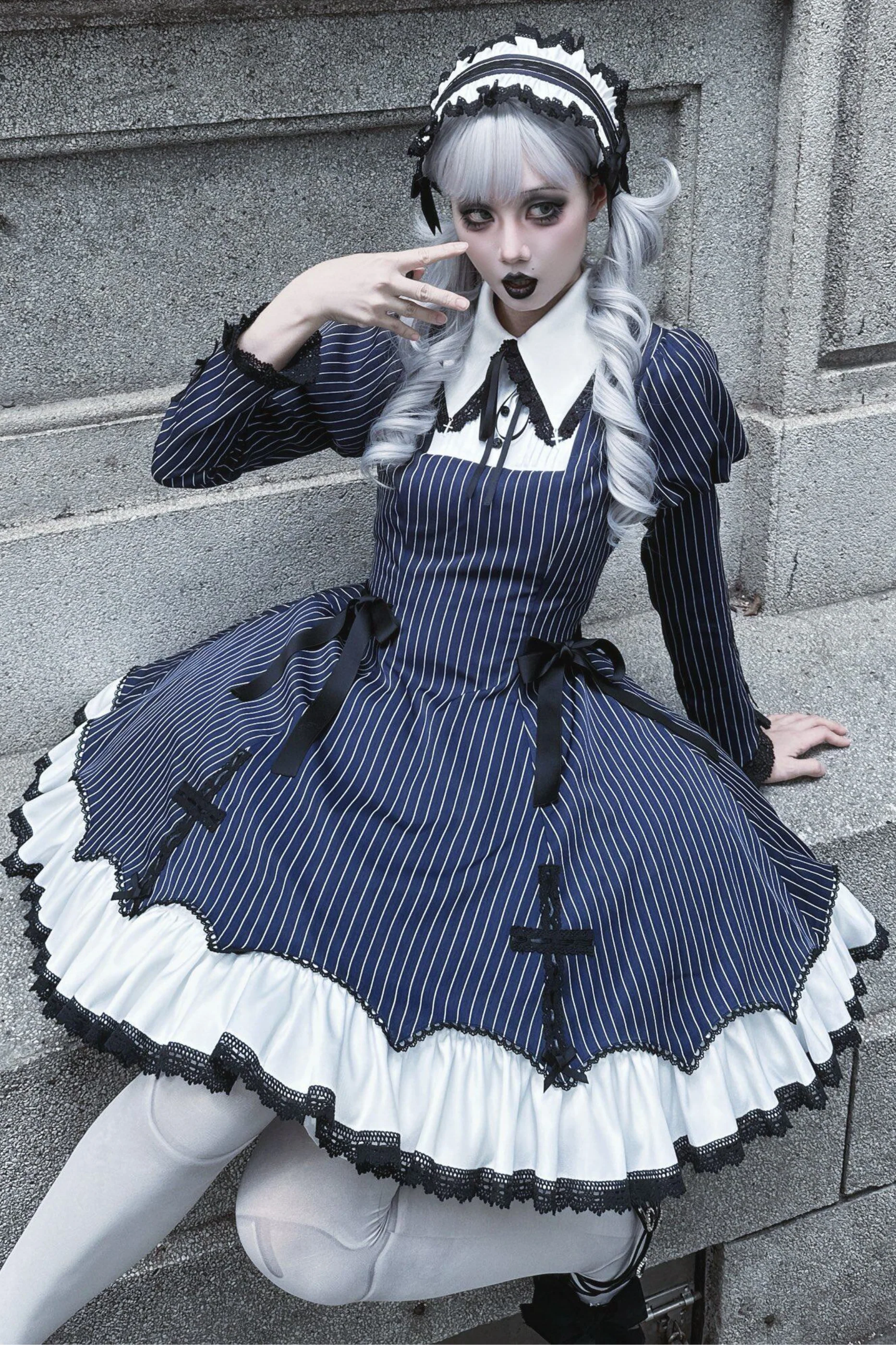 [Reservation deadline February 26th] Retro Gothic Lolita Dress + Hairband - Image 6
