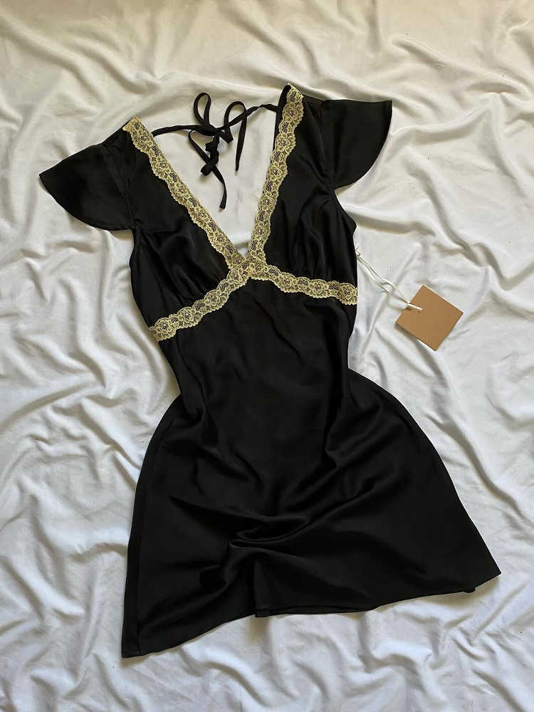 Vintage Lace Satin V-neck Dress - Image 4