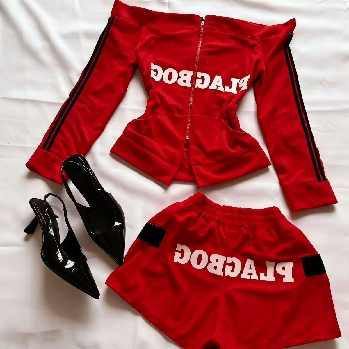 vintage off-shoulder sport jacket suit - Image 3
