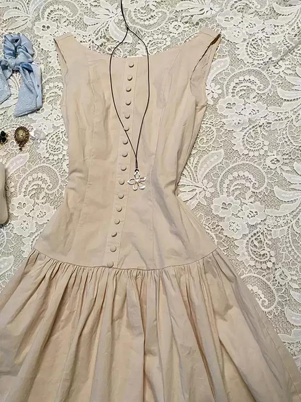 Waist slimming sleeveless vest dress - Image 4