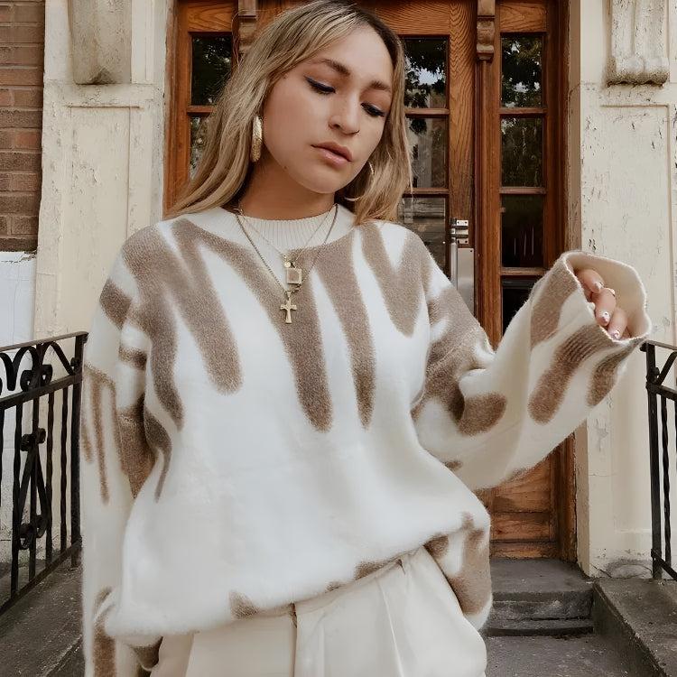 Wavy Line Design Knitted Sweater - Image 4