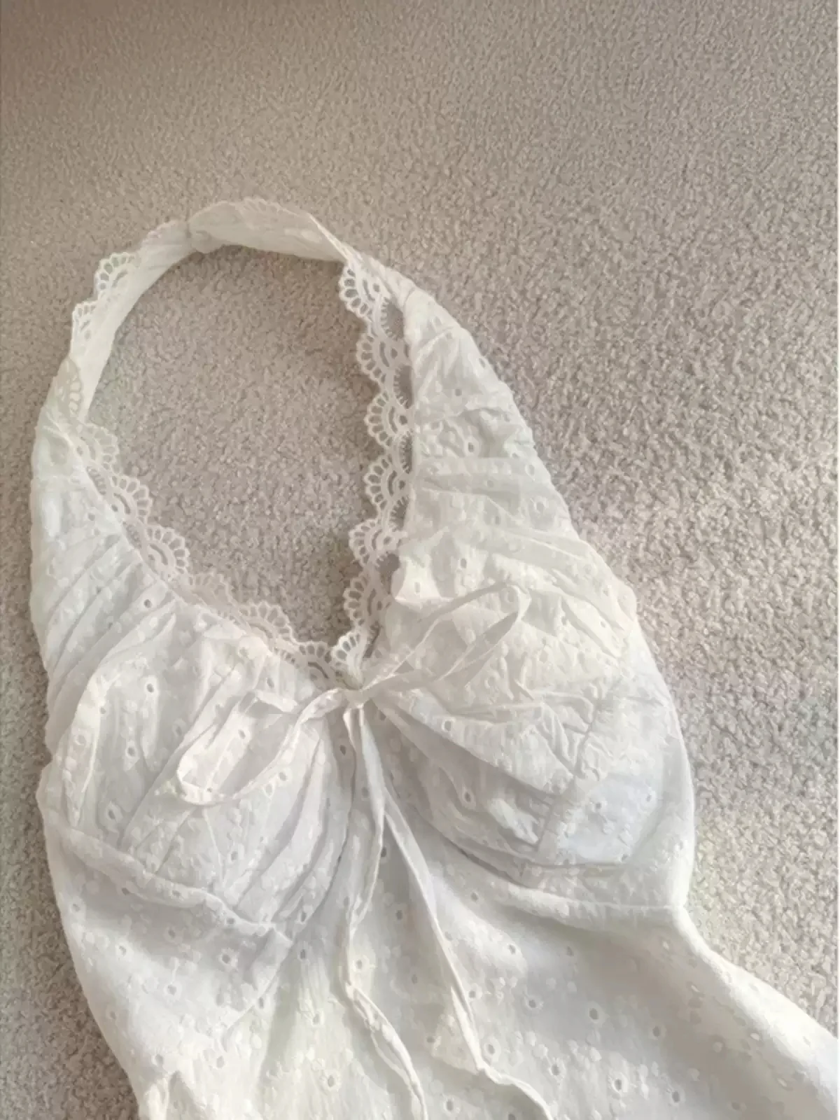 White hollow embroidered halterneck camisole - Image 4