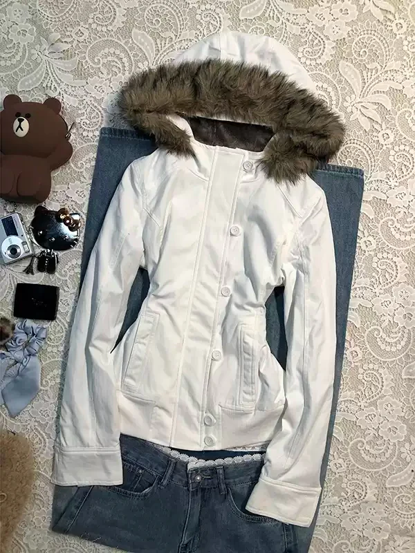 White plush jacket - Image 3