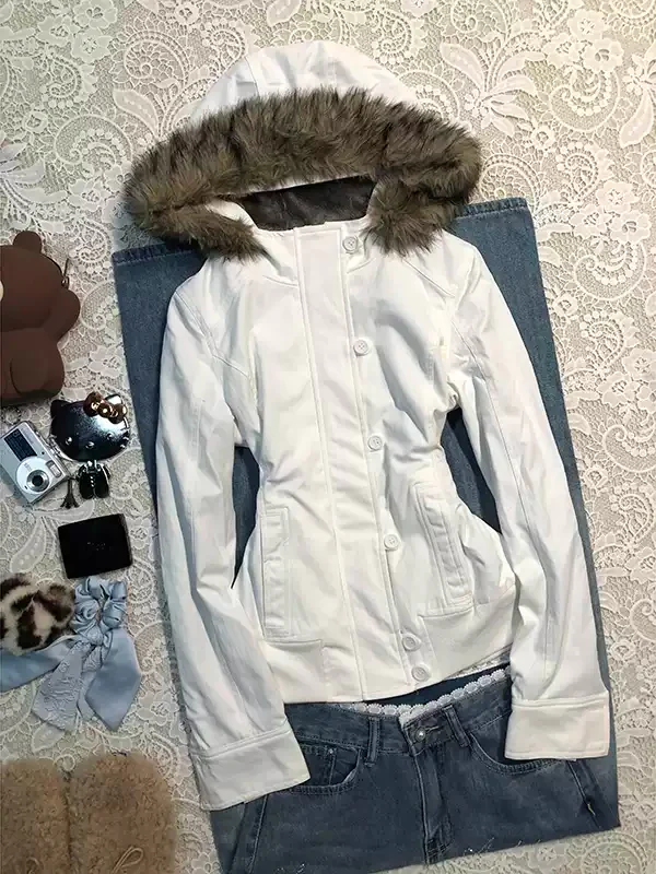 White plush jacket - Image 5