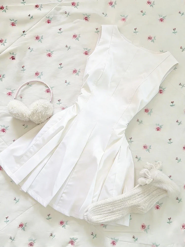 white sleeveless pleated dress - Image 3