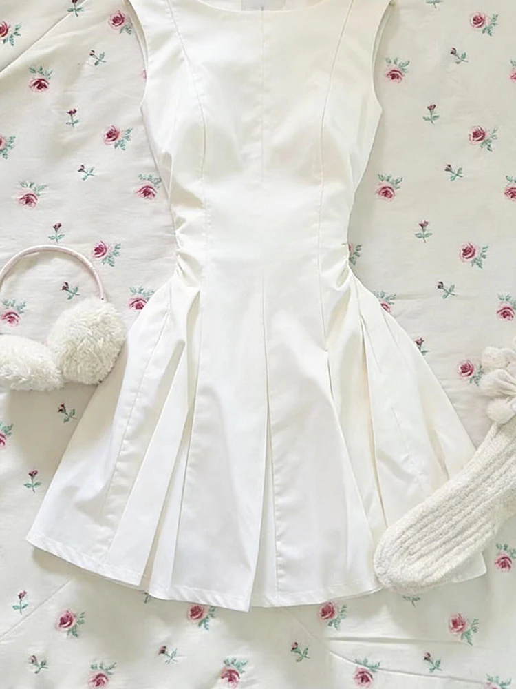white sleeveless pleated dress - Image 5