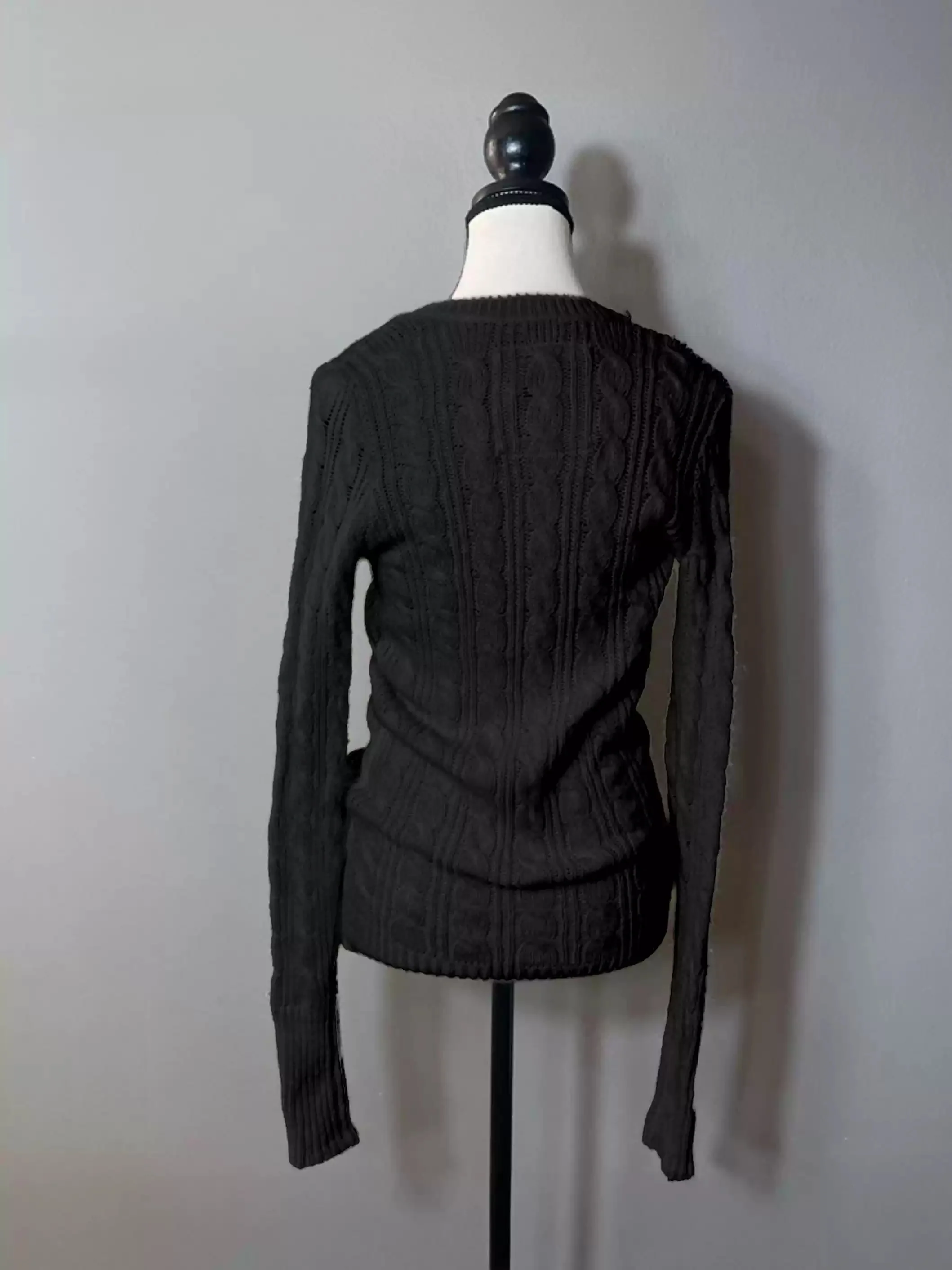White twist V-neck knitted cardigan - Image 4