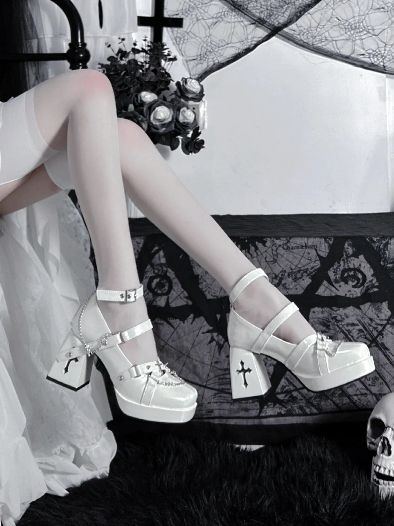 Witch's Night High Heels - Image 25