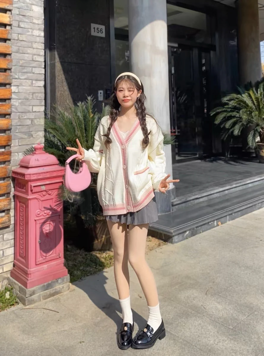 Womens Coquette Aesthetic Oversized Pink Cardigan - Image 4
